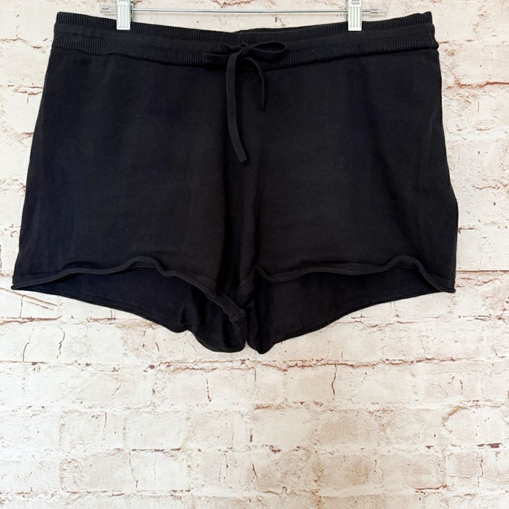 Banana Republic pull on sweater shorts